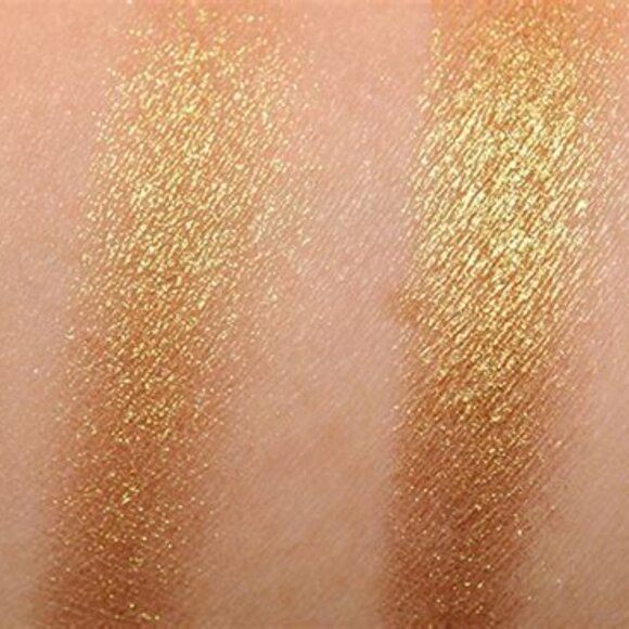 Last one! MAC OLD GOLD eye shadow NEW Pigment shimmer rare - Picture 2 of 4